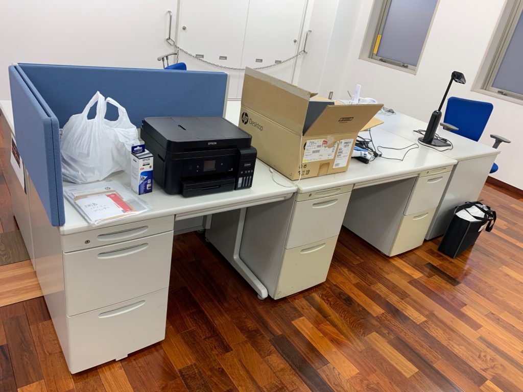使っていないオフィスの事務用品（デスク、椅子、ロッカーなど）の不用品を回収しました。宮前区（川崎市）の写真４