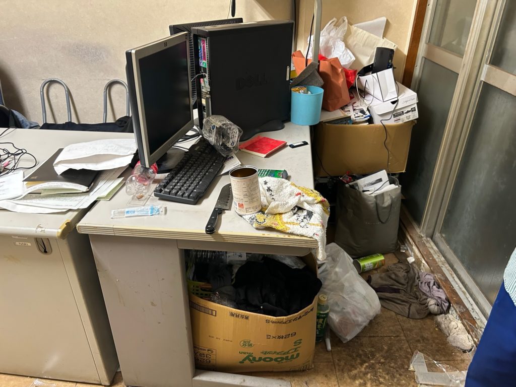 マンションに入っているオフィスの移転のための不用品の回収を行いました。（渋谷区）の写真５