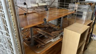 店舗の閉店のため店舗什器（スチールラック、棚など）の不用品を回収いたしました。（中央区）の写真３