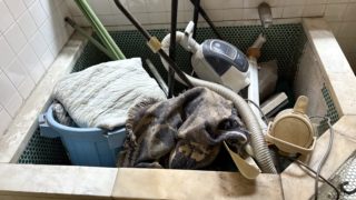 ホテルの倉庫等にある備品などの不用品を回収、処分いたしました。（台東区）の写真２